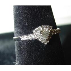 BRILLIANT DIAMOND HEART RING