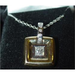 DIAMOND PENDANT & NECKLACE