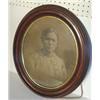 Image 1 : VICTORIAN WALNUT OVAL FRAME