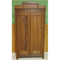 VICTORIAN WALNUT WARDROBE