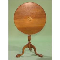 CHIPPENDALE STYLE TILT-TOP TABLE