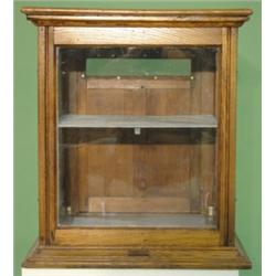 OAK CAKE/PIE COUNTER TOP DISPLAY