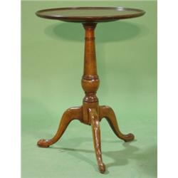 WILLIAMSBURG GALLERIES TEA TABLE