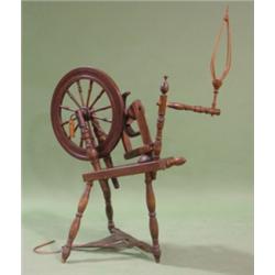 ANTIQUE OAK SPINNING WHEEL