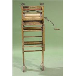 ANCHOR BRAND FOLDING BENCH WRINGER