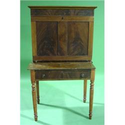 PRIMITIVE SHERATON MILLER'S DESK