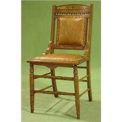 VICTORIAN WALNUT SIDE CHAIR