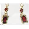 Image 2 : 8) 14KT YELLOW GOLD GARNET EARRINGS