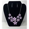 Image 1 : #12 - MAUVE & CRYSTAL FLOWER STATEMENT NECKLACE