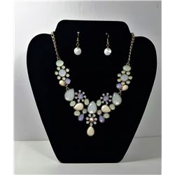 #14 - SOFT PASTEL STATEMENT NECKLACE