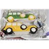 Image 1 : VINTAGE SET OF 2 CERAMIC CARS