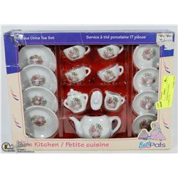 VINTAGE BESTPALS LITTLE KITCHEN 17 PC