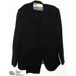 SUIT WITH SIZE 40T JACKET AND 34L PANTS