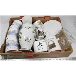 LARGE FLAT WITH ASSORTED LARGE COFFEE CUPS