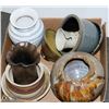 Image 1 : FLAT OF ASSORTED POTTERY