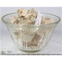 17) GLASS PUNCH BOWL WITH 12 COCKTAIL GLASSES.