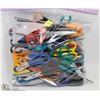 Image 1 : BAG OF ASSORTED SCISSORS