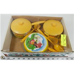 CHILDS BO-PEEP KITCHEN PLAY SET