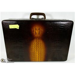ALLIGATOR LIKE BRIEFCASE