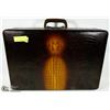 Image 1 : ALLIGATOR LIKE BRIEFCASE