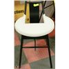 Image 1 : HIGH CHAIR