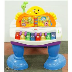 FISHER PRICE PIANO