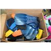 Image 2 : BOX OF DIVING EQUIPMENT