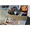 Image 3 : TWO BOXES OF EASTERN DISHES AND DECORATIVE ITEMS