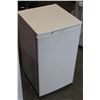 Image 2 : WHITE SAMSUNG BAR FRIDGE