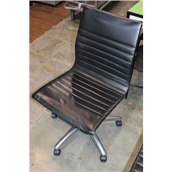 ROLLING BLACK MODERN GAS LIFT OFFICE CHAIR