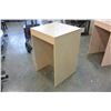 Image 1 : STAND UP WORK STATION