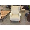 Image 1 : WINGBACK RECLINER CHAIR