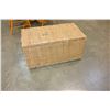 Image 1 : WICKER TRUNK