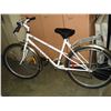 Image 1 : WHITE NORCO MOUNTAINEER BIKE