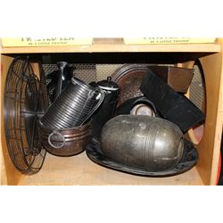 SHELF OF ESTATE DECOATIVE METAL WARES