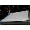 Image 1 : NEW KINGSIZE SERTA MASTERPIECE HORIZON TIGHT TOP FIRM MATTRESS RETAIL $2899