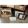 Image 1 : LOT OF QUALITY ESTATE PICTURES AND FRAMES