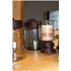 Image 2 : WICKER AND GLASS DECORATOR LOT