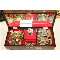 JEWELLRY BOX WITH CONTENTS