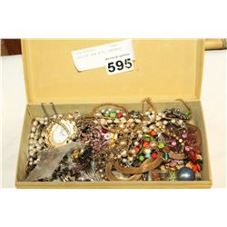 JEWELLRY BOX WITH CONTENTS