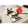 Image 2 : VINTAGE OIL LAMP KEYS GAVEL AND NUT CRACKER