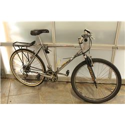 GREY RALEIGH BIKE