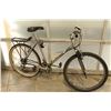 Image 1 : GREY RALEIGH BIKE