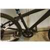 Image 2 : BLACK NO BRAND BIKE