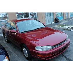 1993 TOYOTA CAMRY, AUTOMATIC, 4 DOOR , RED, 171,000KM WITH KEY, AND REGISTRATION