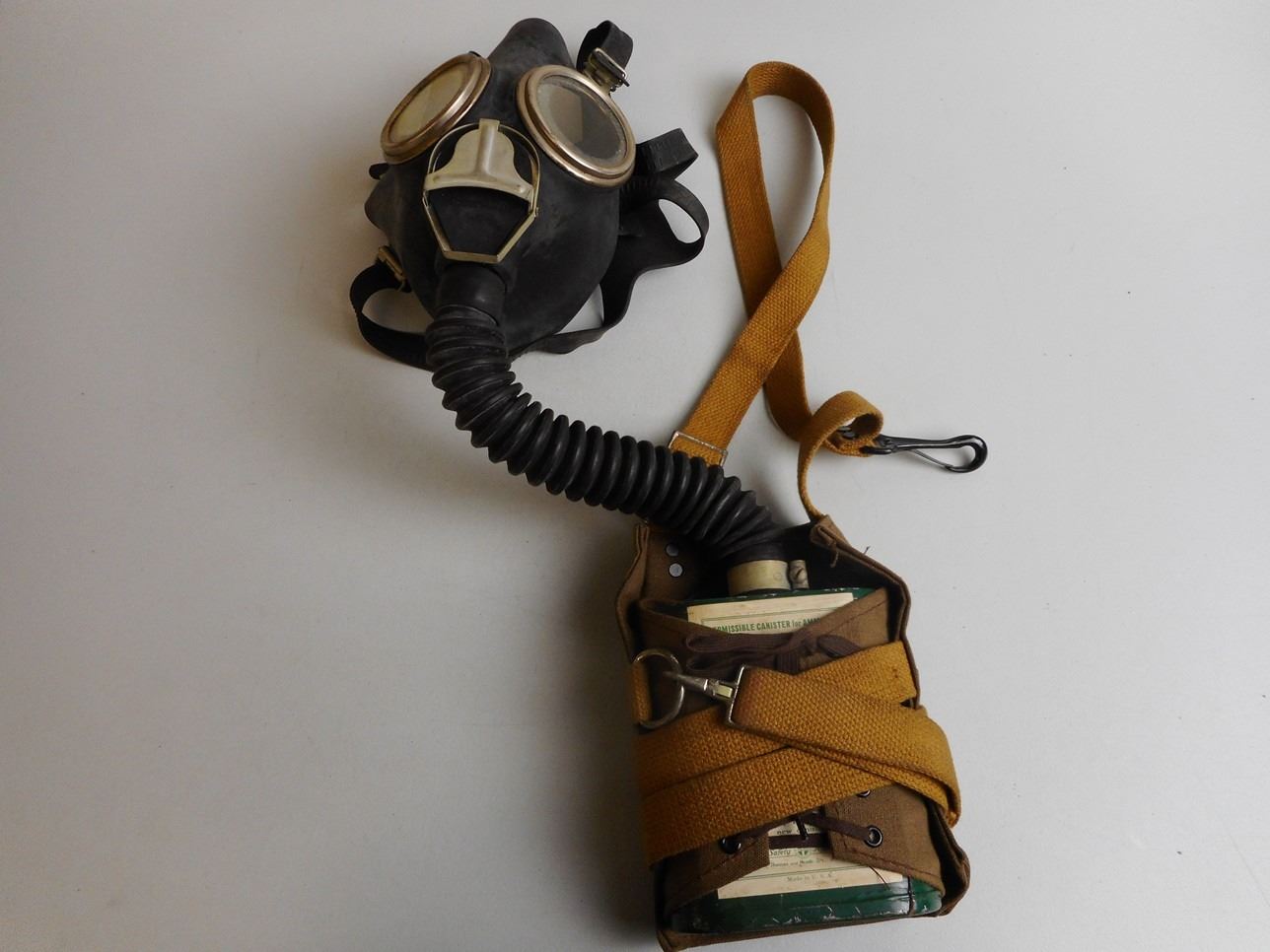 MSA AMMONIA GAS MASK WITH CASE msa-ammonia-gas-mask-with-case