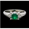 Image 2 : 0.60 ctw Emerald and Diamond Ring - Platinum