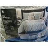 Image 1 : 5 piece Comforter set