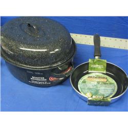 15lb Roaster / Paderno 8" frying pan