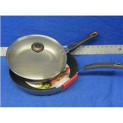lot of 2 non stick frying pans one with lid / 12"&10"